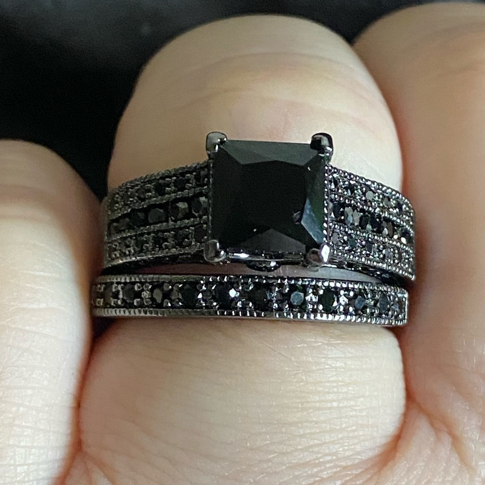 HP💎Black Sapphire 14KT Black Gold Filled Ring Set - Picture 11 of 15